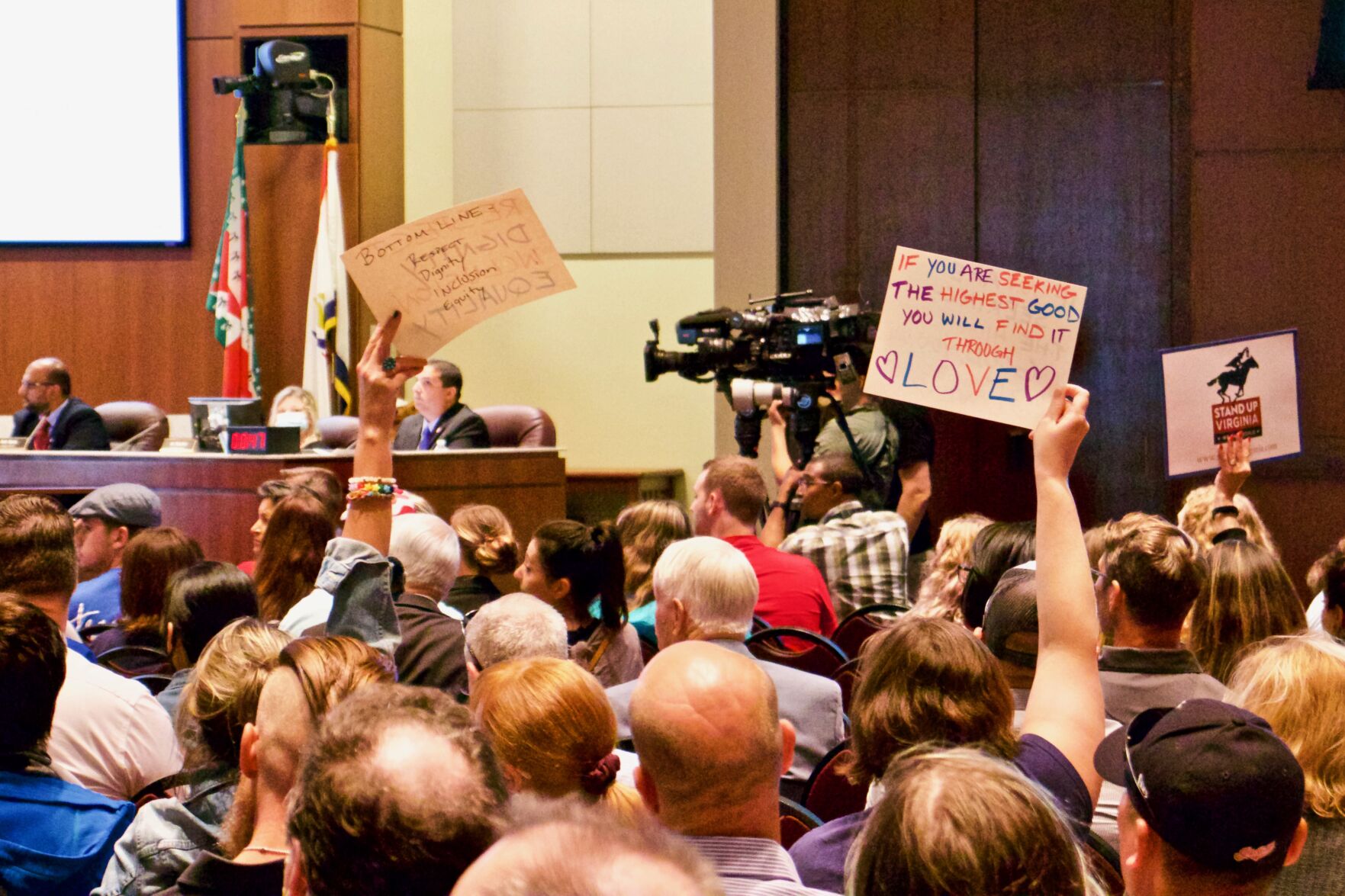 LCPS board meeting crowd — 6/22/21